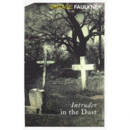 Чтение на английском языке, книга Intruder in the Dust купить по скидке